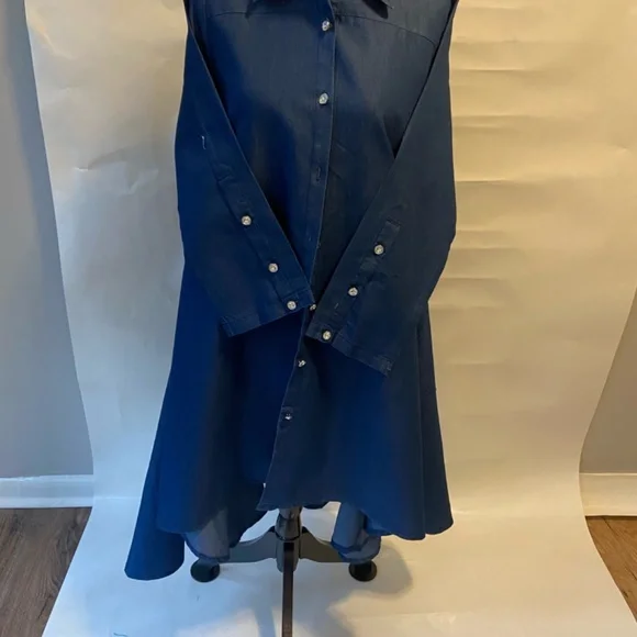 New jean dress - Picture 3 of 3